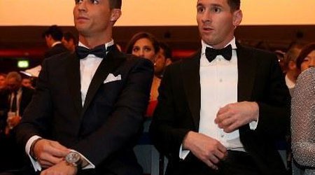 Ronaldonun heykəlinin üzərinə Messi yazıldı - FOTO