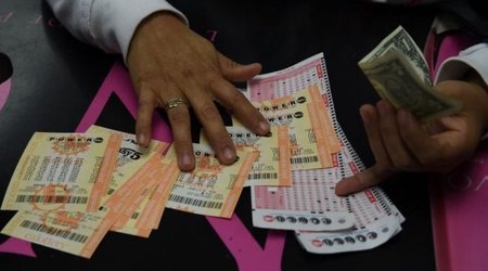 Winning ticket sold in historic $1.5bn US Powerball lottery