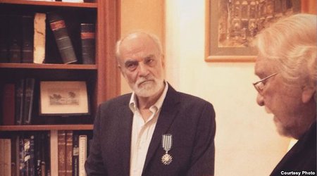 Azərbaycanlı rəssam Fransanın Cəngavər mükafatıyla təltif olundu