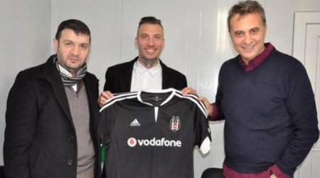 İspaniyalı müdafiəçi “Beşiktaş”da