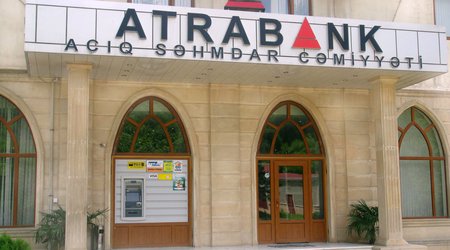 Azerbaijan rushes to shut banks before law on insuring deposits