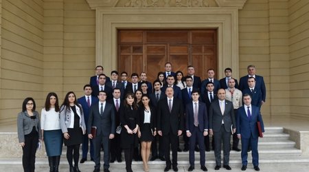 Президент обвинил НФА и Мусават
