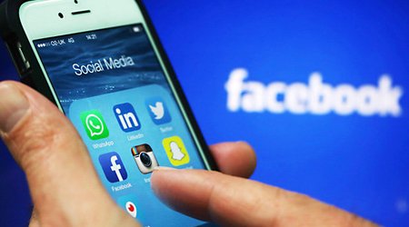 Why you must delete the Facebook app from your smartphone right now