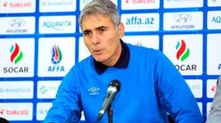"Futbolçular maaşların nə zaman ödəniləcəyini soruşur"