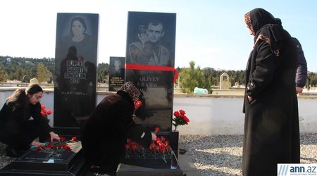 Jurnalist Rasim Əliyevin məzarı ziyarət olundu - FOTOLAR