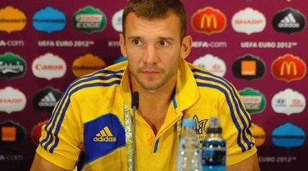 Şevçenko rəsmən Ukrayna millisində