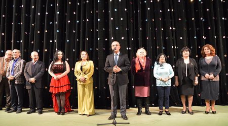 Teatrın 143 yaşı Gənc Tamaşaçılar Teatrında qeyd olundu - FOTOLAR