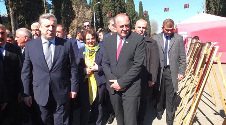 Gürcüstan prezidenti Marneulidə Novruz bayramı şənliyində  - FOTO