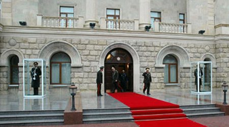 Минобороны: "Армия не сдала позиции"