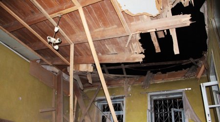 House in Terter destroyed by Armenian shell Photos