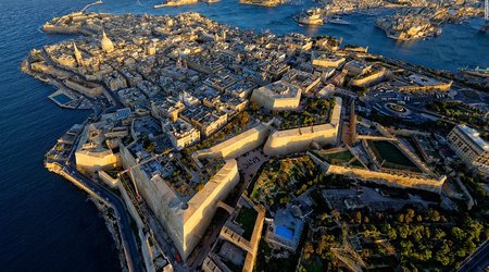 10 most amazing airport approaches - LIST