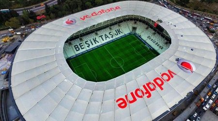 “Beşiktaş” Rza Zərrabın “skybox”unu satdı