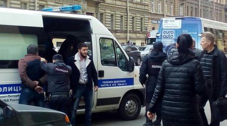 Rusiyada azərbaycanlılar və dağıstanlılar arasında atışma - FOTOLAR