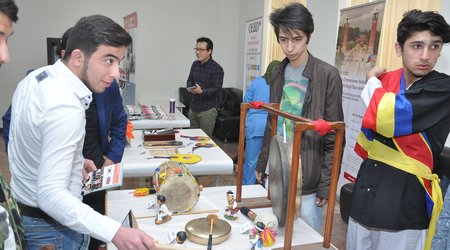 ADU-da “Koreya mədəniyyəti günü” adlı sərgi keçirildi - Fotolar