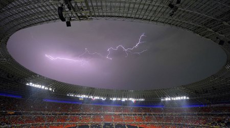 Футболиста убило молнией