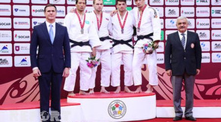 Rövnəq Abdullayev "Böyük dəbilqə" turnirinin mükafatlandırma mərasimində