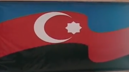 Orta məktəbdə Azərbaycan bayrağını qaraya boyadılar - VİDEO