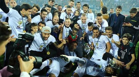 “Qarabağ”ın çempionluq kuboku - FOTO