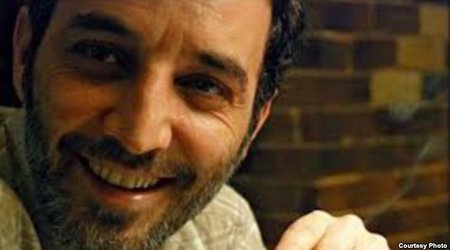 Xaqani Hassın "Minor" adlı şeir kitabı çıxdı
