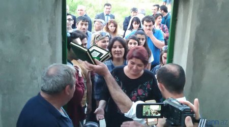 Xədicə İsmayıl evində - FOTOLAR