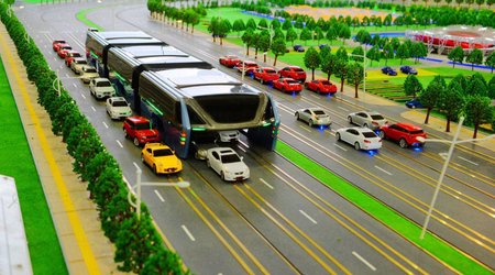 This bus can drive OVER cars when stuck in traffic