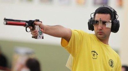 Daha bir idmançımız olimpiadada