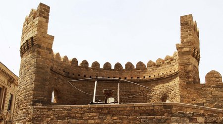 Bakının qala divarları - FOTOLAR