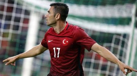 Burak Yılmaz: “İspaniyadan geri qalmırıq”