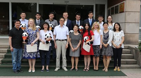 Dillər Universitetinin müəllimi Çində