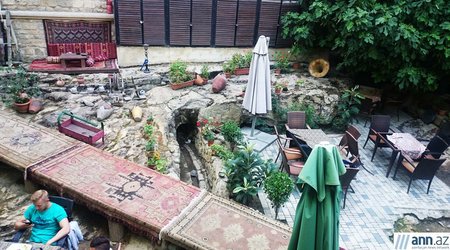 Yeraltı yollar üstə qurulan restoranlar - FOTOLAR