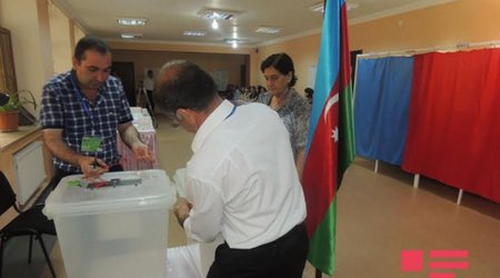 Ağdaş seçki dairəsi üzrə təkrar seçkilərdə səsvermə başladı - FOTOLAR