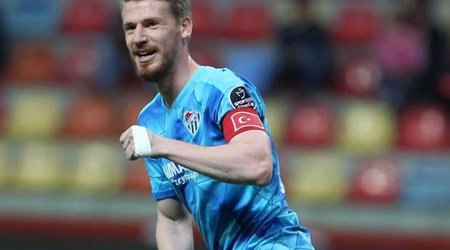 "Qalatasaray" "Bursaspor"un müdafiəçisini transfer edib