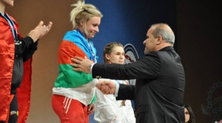 Ağırlıqqaldıranlarımız iki Olimpiya lisenziyasından məhrum edildi