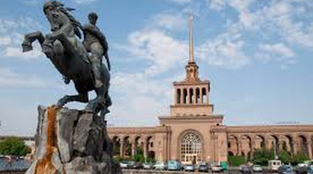 Armenian opposition MPs critical, defence minister up beat on air defence deal