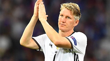 Швайнштайгер побил рекорд Клозе