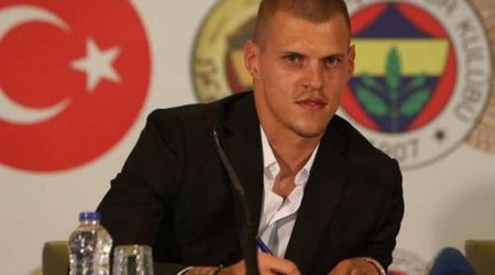 Martin Şkrtel rəsmən "Fənərbaxça"da