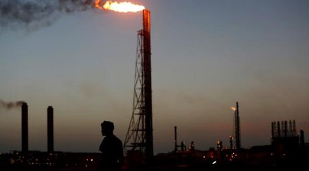 Oil dips on oversupply