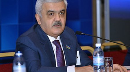 Rövnəq Abdullayev "Qarabağ" və "Qəbələ"ni təbrik etdi