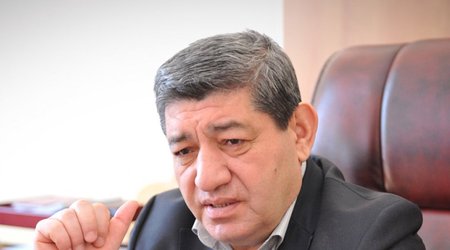“Yazıçılar Birliyində Anarın yerinə göz dikənlər var”