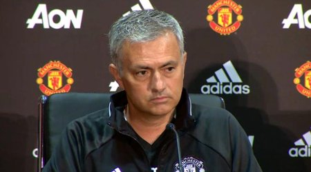 "Hamı futbolun Eynşteyni olub" – Mourinyodan etiraz