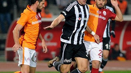 Super Liqada mövsümün ilk derbisi