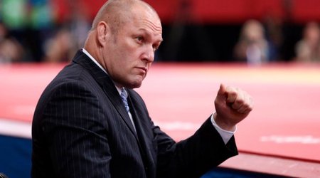 Тренер сборной Азербайджана обвинен в педофилии - ВИДЕО