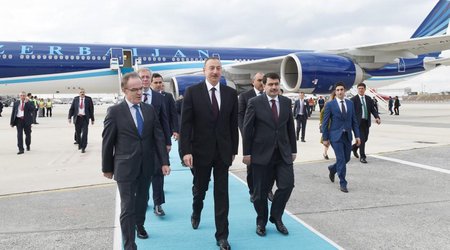 İlham Əliyev Türkiyədə işgüzar səfərdədir - FOTOLAR