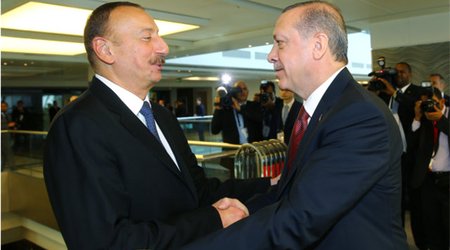 İstanbulda keçirilən Enerji Konfransından FOTOLAR