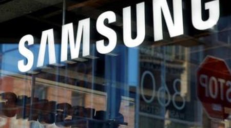 Investors demand answers, new phone from Samsung after Note 7 fire fiasco