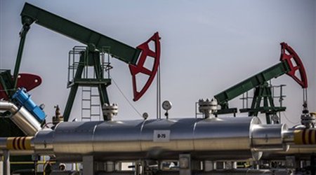 Azerbaijani oil price nears $54