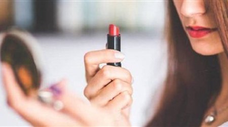 Man divorces wife for ‘deceiving him’ by wearing too much make-up
