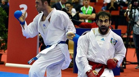 Rafael Ağayev dünya çempionu oldu