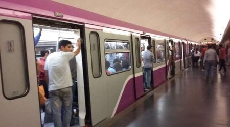 Metroda siqaret çəkmək olarmı? - VİDEO