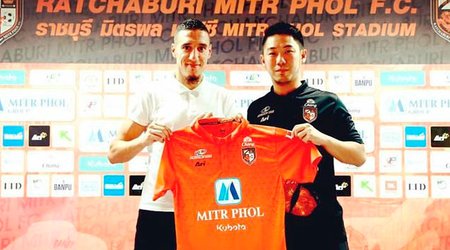 "Qarabağ"dan ayrılıb Taylanda getdi